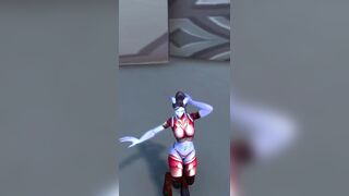 Draenei Female sexy dance (World of Warcraft)