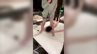 【顔面放尿】m男に大量おしっこ調教するギャル女子〇生　～ぶっかけ飲尿～（合法10代 Legal Teen）