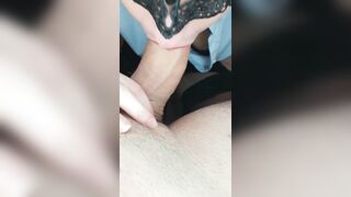 Mere La Beurette Française Suce Son Patron Gorge Profonde et Avale Son Sperme Au Bureau