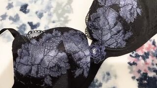 【素人撮影】20代後半エロエロな変態人妻がお風呂に入っている隙に…