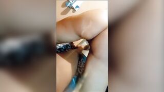 SLIM MODEL RIDES DICK SO GOOD