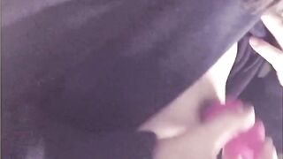 【ちくびぜめ】ぽっちり乳首をエッチな色のスポンジでコリコリ Nipple Massage with PINK Sponge Japanese Masturbation Orgasm