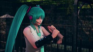 Miku makes a Fan Pleasing before a Concert