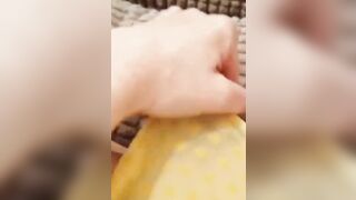 HOT AMATEUR GIRL SEND HER SELFIE MASTURBATION TO BF