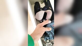 ESPIANDO El DORMITORIO De La HERMASTRA, El SUJETADOR SEXY, Puso DURA La POLLA
