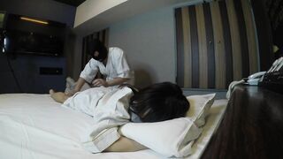 性感マッサージにすごく感じてしまう女子大生（asian Hentai Girl Massarge）