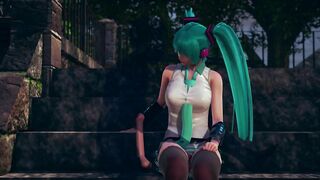 Fan Sticks Fingers in Miku's Pussy