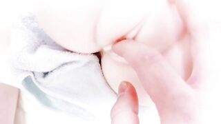 【個人撮影・喘ぎ声あり】　変態素人大学生　散髪後のさっぱり気分でオナニー　　日本人　デカチン　手コキ