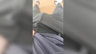 バレちゃうかも！職場での内緒のオナニーでドキドキ// 素人撮影