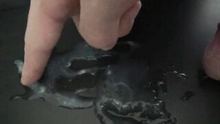 【特濃射精】オナ禁明けに朝日を浴びながら気持ちよく射精。後半は粘り気が凄いです。