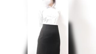 【素人】どんどんお洋服を脱いでいきます....♡【脱衣】