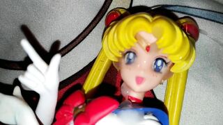 セーラームーンのフィギュアにぶっかけ顔射オナニー【キモオタクの喘ぎ声あり】