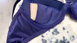 【素人撮影】20代後半体型の人妻！アナルを舐めると恥ずかしがる表情が堪らない！お風呂に入っている隙に…