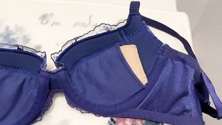 【素人撮影】20代後半体型の人妻！アナルを舐めると恥ずかしがる表情が堪らない！お風呂に入っている隙に…