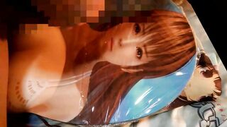 DOAX霞等身大おっぱいマウスパッドにキス&パイズリ&顔射大量ぶっかけ