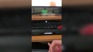 Cumming to Hentai