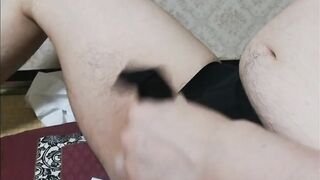 元ラクビ―部の男が象さんパンツを履いてオナニく大量射精
