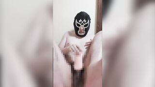 元ラクビ―部の変態男が乳首をいじりながらオナホールを使ってセクシーな喘ぎ声をあげて大量射精