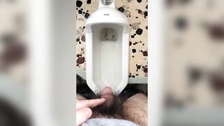 無修 酔でシッコ