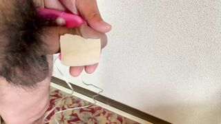 【i used a Rotor to make a Erection!】ローターを固定して刺激を与え続ける！瞬く間に勃起してパンパンで破裂しそう^ ^
