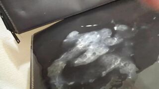 オナ禁明けのお久し射精を気持ちよく行い、射精後は不純物の多い濃厚精液をいじる変態君。