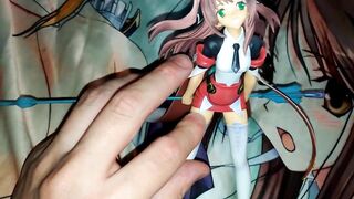 フィギュアにキスとぶっかけするキモオタクのオナニー【ぱすてるチャイム・竜胆リナ】