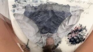 【i'm just going to Rub a Dick on the Dirty Panties!】オリモノで汚れて臭いパンツにチ◯コを、ただ擦り付ける！あぁ〜臭いよぉぉ！