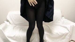 ゴム手袋　勃起したあそこが苦しくてタイツをハサミで切ってビショビショなオナニーするセーラー服男の娘