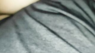 Cogiendo a escondidas de mi suegra en cucharita bajo las sábanas????