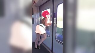 Maxine's Public Train Play - [ASMR]-[3D-SFM][BY-maxine (balak)]
