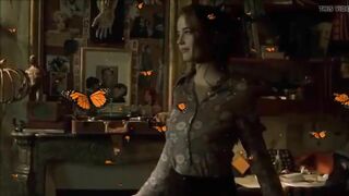Porn Star Eva Green snowed under