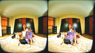 3D - VR - Brunette teen with an High Heels Fetish