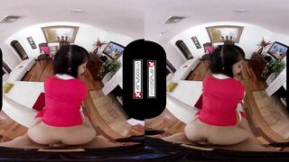 VRCosplayX.com Busty Asian Babe Akali Spares Your Life After Fucking
