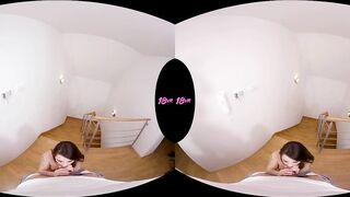 18VR.com Petite Teen Giorgia Roma Offers You Cookies And Her Ass