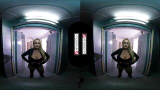 VRCosplayX.com Make Up Sex With Busty Black Canary XXX Parody