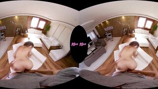 18VR.com Fucking Bruntte Teen Bunny Love In POV VR