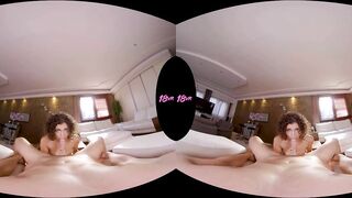 18VR.com Fucking Bruntte Teen Bunny Love In POV VR