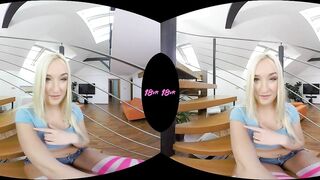 18VR Daisy Lee Loves Fuck In Stockings VR Porn