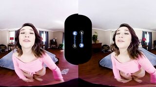 BaDoinkVR.com Latina Teen Isabella Nice Is Interested In Your Cock