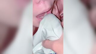 パンツを被せてフェラチオ パンツこき パンコキ　Blowjob with pants on panty job