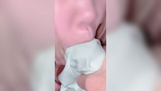 パンツを被せてフェラチオ パンツこき パンコキ　Blowjob with pants on panty job