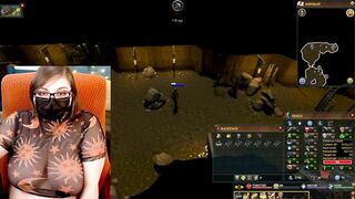 Busty Gamer girl shows Runescape Stats