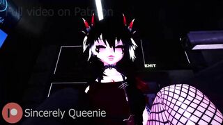Futanari Girl ride's your juicy cock (VRchat)