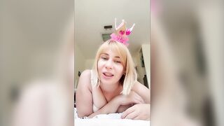 Futanari well sucked at home