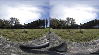 Nude Hula Hooping in a random backyard 180 VR Virtual Reality 3D