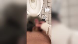 【パイパン・パイチン】コンビニのトイレでオシッコしてたら誰か来て焦ったｗ HENTAI ASIAN JAPANESE BOY