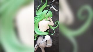 C.C.バニーフィギュアぶっかけ