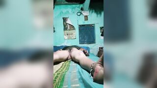 Meri bhabhi bahut chudwati hai