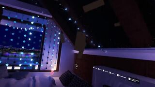 Girl Cums in Vrchat while boyfriend plays with her pussy IRL