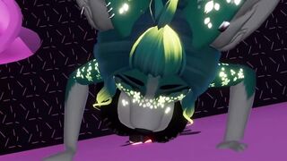 Sneck sucks Futa LilyKarter666 off at gloryhole
